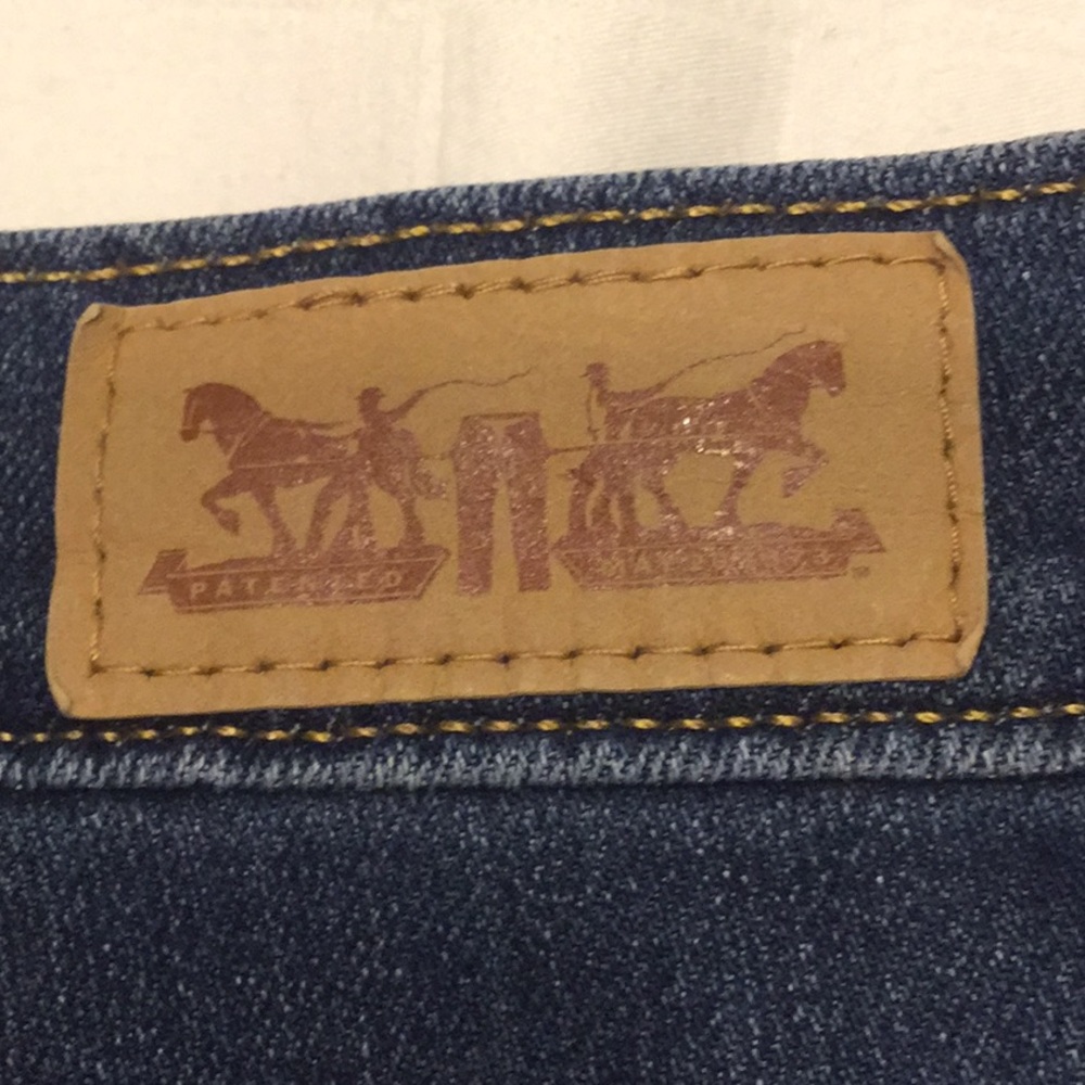 Levi’s Perfectly Slimming /512 Bootcut Jeans - Picture 7 of 7